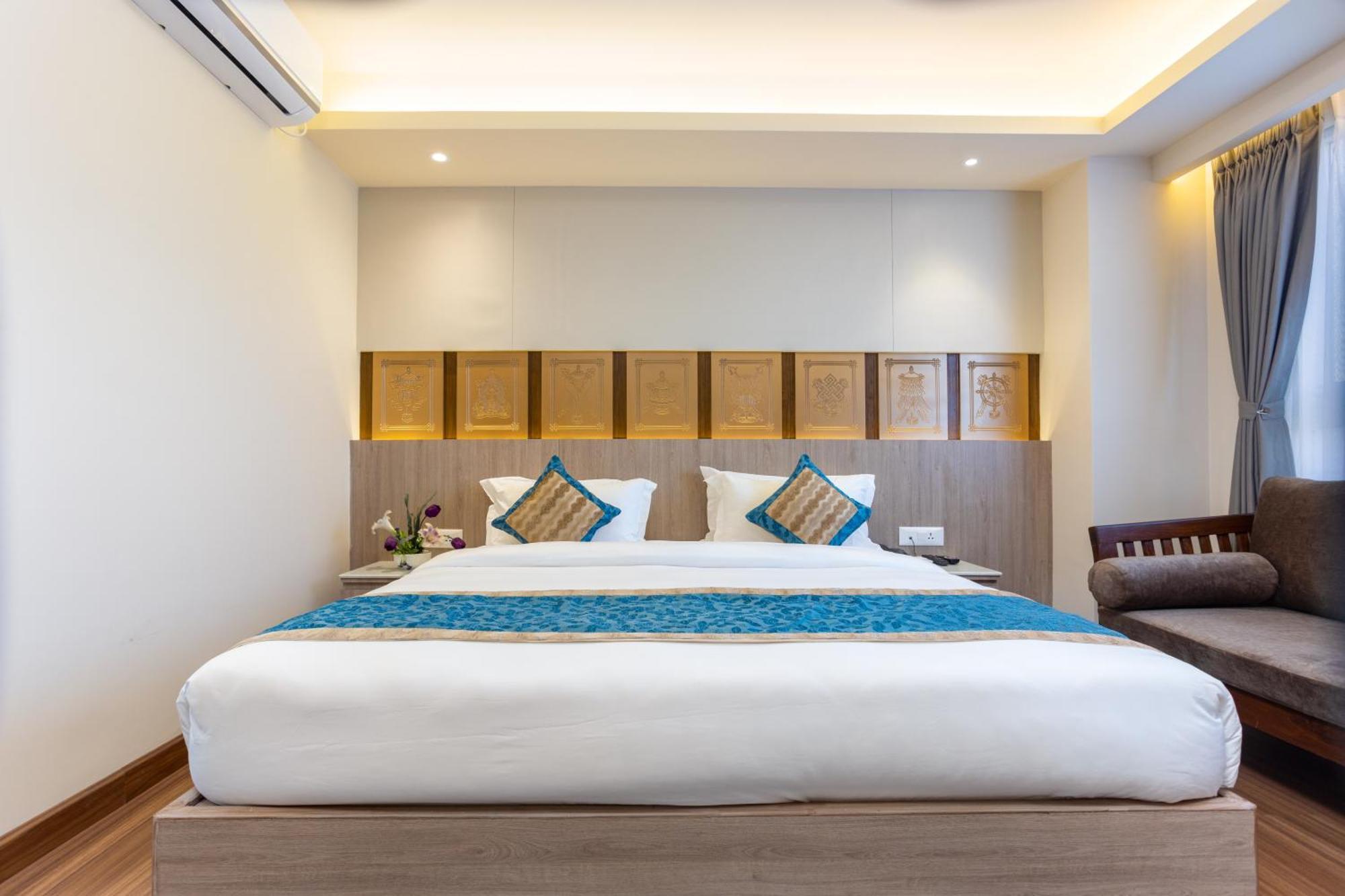 Shuvatara Suites & Spa, Thamel Kathmandu Exteriör bild