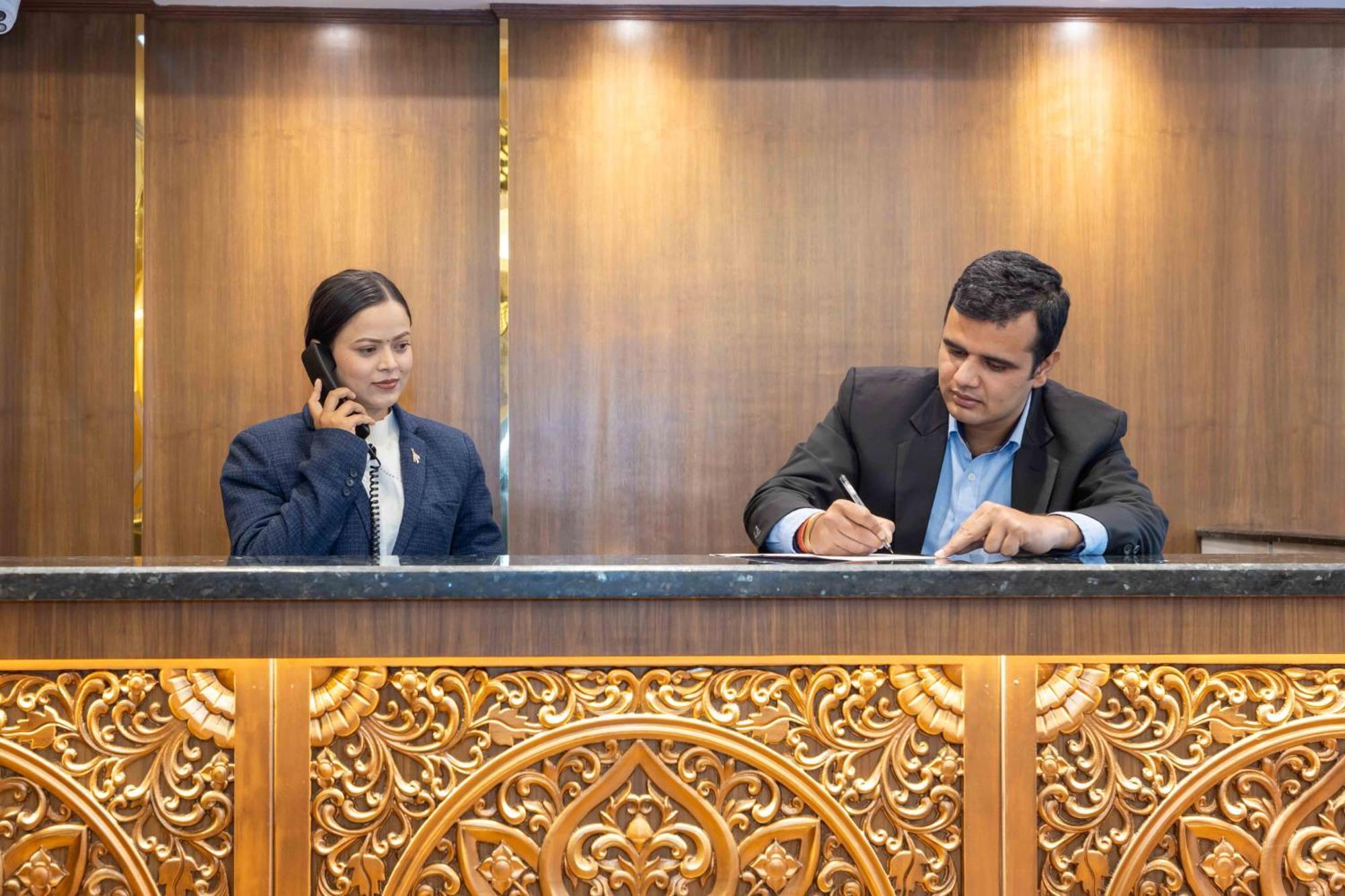 Shuvatara Suites & Spa, Thamel Kathmandu Exteriör bild