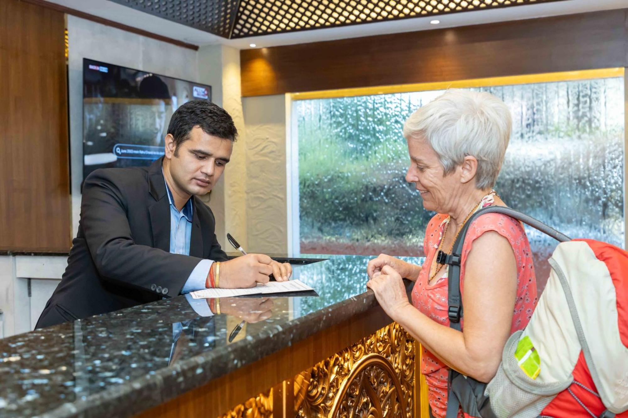 Shuvatara Suites & Spa, Thamel Kathmandu Exteriör bild